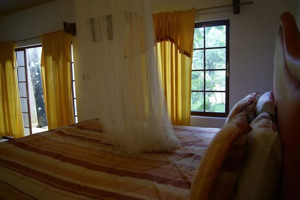 ***  San San Tropez Hotel Port Antonio Jamaica