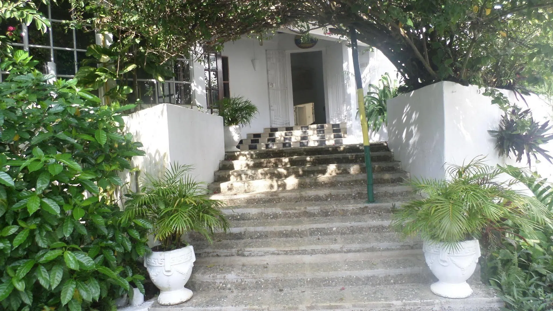 San San Tropez Hotel Port Antonio