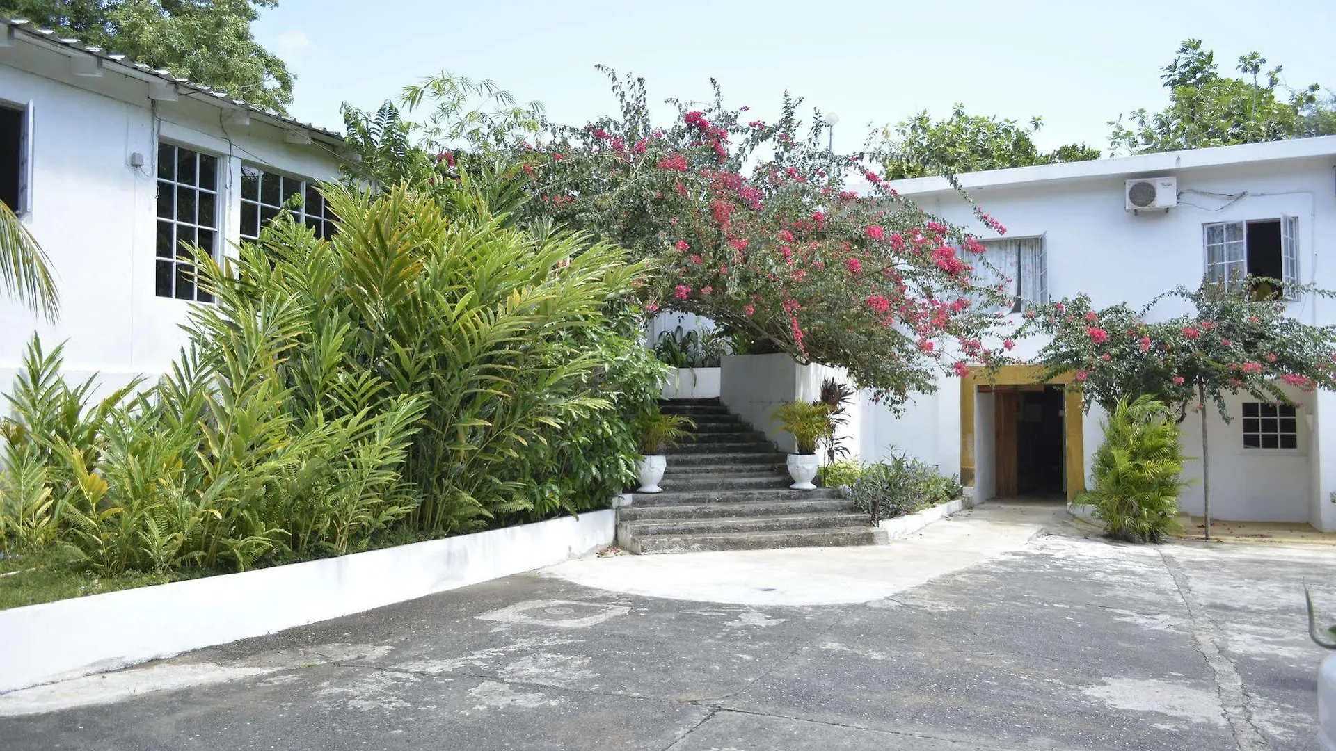 San San Tropez Hotel Port Antonio Jamaica