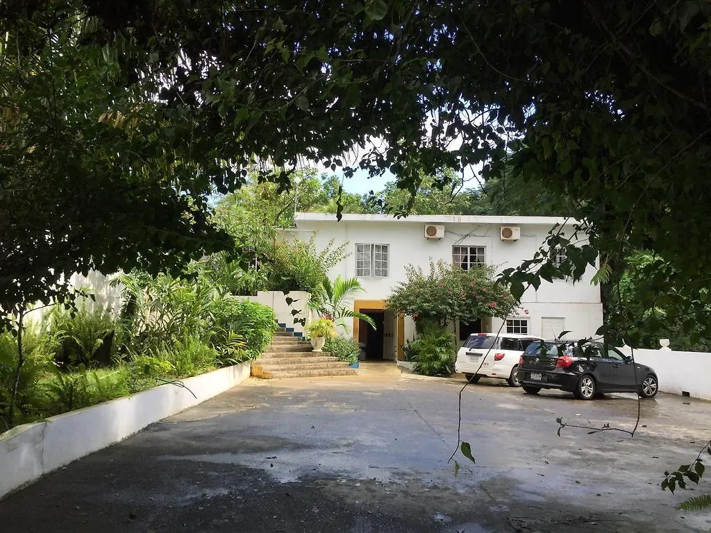 San San Tropez Hotel Port Antonio